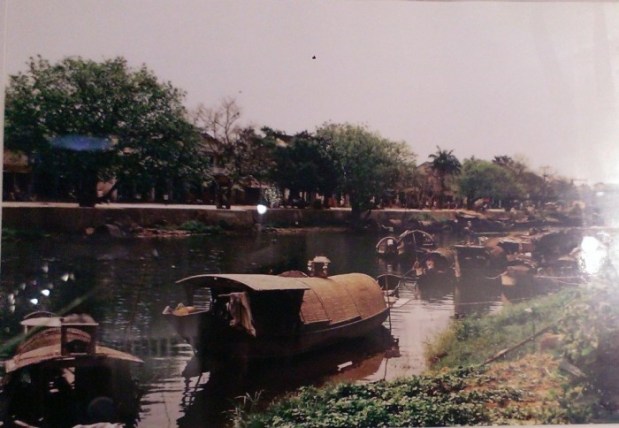 ve dep viet nam nhung nam 80 qua ong kinh nguoi phap