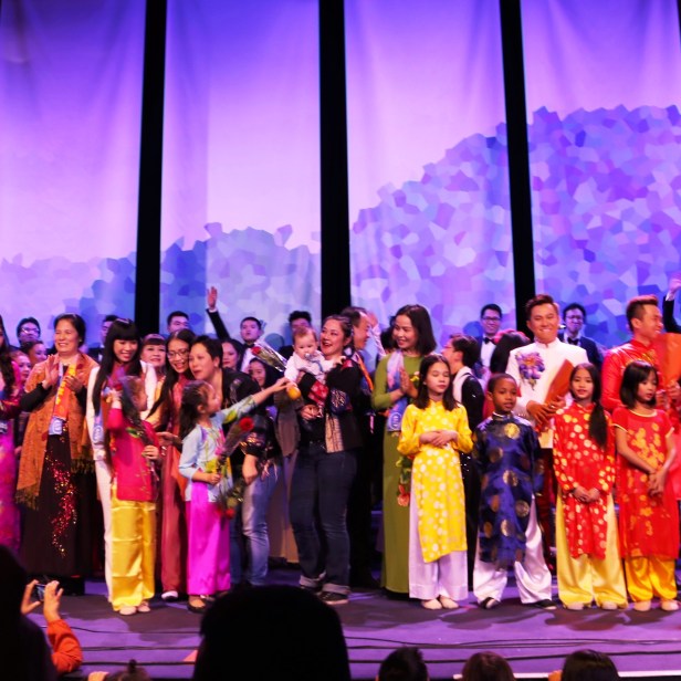 Học sinh trường Về nguồn trong các hoạt động văn hóa